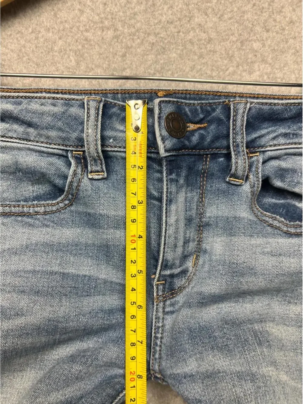American Eagle High Rise Jegging Denim Jeans Womens Size 00S Distressed